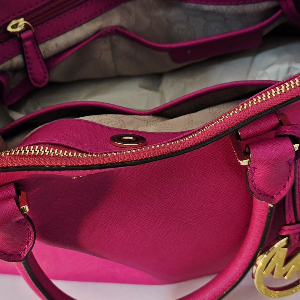 Michael Kors Pink Handbag and Wallet Set - Picture 11 of 12